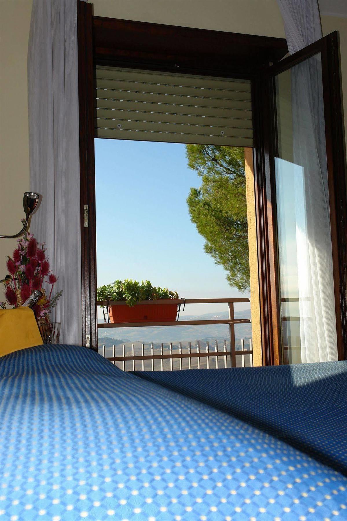 Hotel Il Castellaccio Piccione المظهر الخارجي الصورة